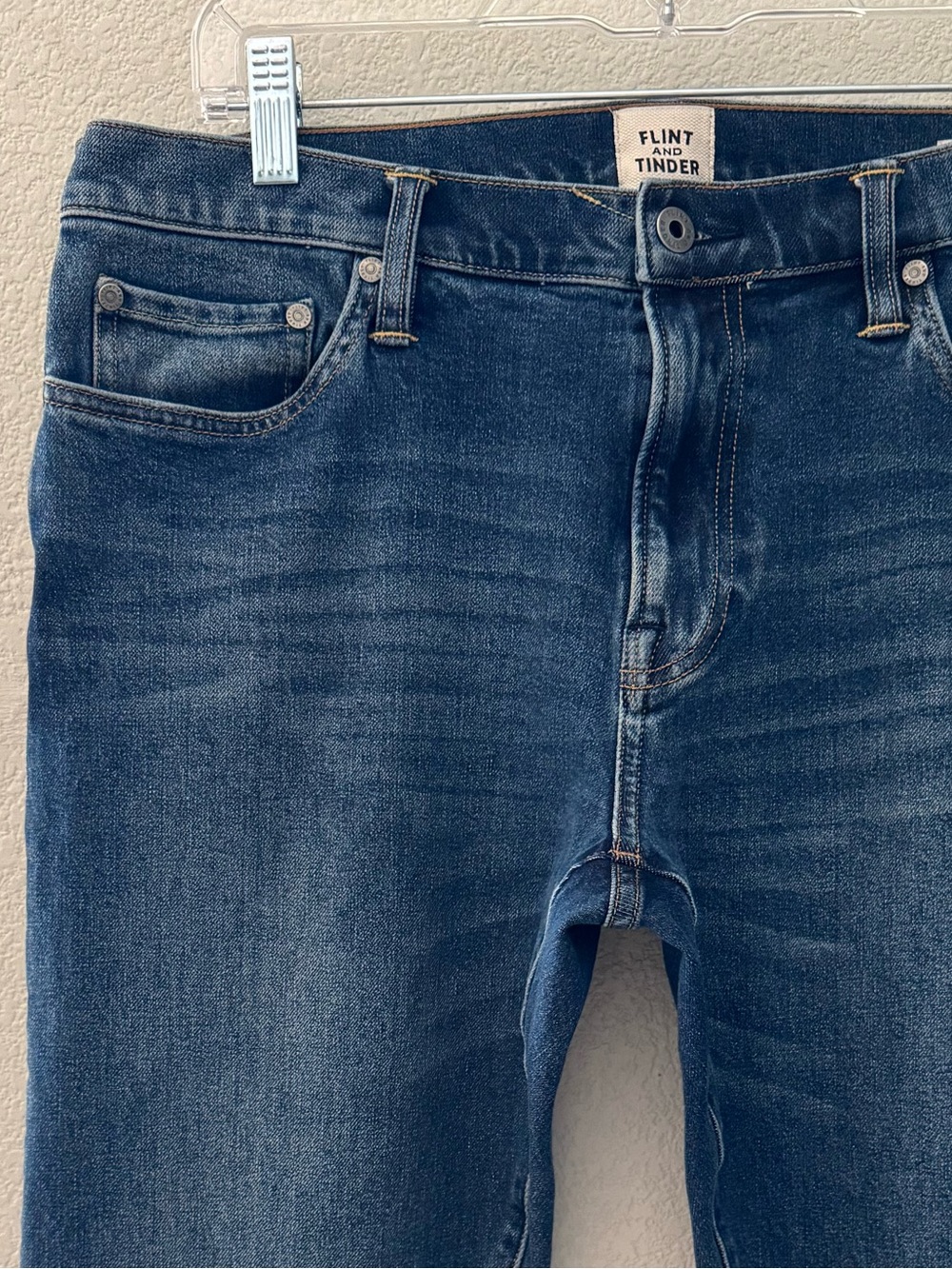 Flint & Tinder Slim Fit Jeans 33x31 Med Wash Classic Minimalist Casual 90s Denim - Picture 10 of 13